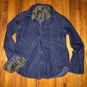 Boys GAP Chambray Button Down Long Sleeve shirt
